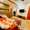 Отель Home Escape 1BHK Retreat Nr Saket Square, фото 9
