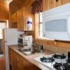 Отель Medina Lake Camping Resort Cabin 3, фото 2