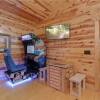 Отель Easy As Pie Three Bedroom Cabin, фото 10