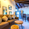 Отель Apartment With Charming Patio+ BBQ Near Beach! Free Util's, фото 9