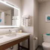Отель Hampton Inn & Suites Houston Sugar Land, фото 41