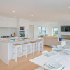 Отель Coastal Pearl - Matarangi Holiday Home, фото 10