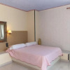 Отель Room in Studio - Senior Citizen Suite in blue, фото 4