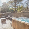 Отель Verdant Oasisluxury, Traveler's Home W/hottub!, фото 16