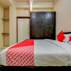 Отель Friends Residency By OYO Rooms, фото 13