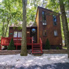 Отель Entire 3 Bedroom Adventure Chalet, Near the best of the Poconos, фото 1
