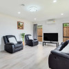 Отель Superb Holiday Home near Airport, фото 7
