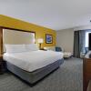 Отель Holiday Inn Express & Suites Cincinnati Riverfront, an IHG Hotel, фото 50