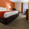 Отель Comfort Inn & Suites Syracuse Airport, фото 2