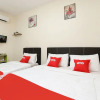 Отель Semerah Suites by OYO Rooms, фото 3