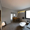 Отель Heyden Entire Super Modern Minimal Flat, фото 12