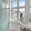 Отель Sanders Stage - Endearing 3-bdr. Apt. Near Nyhavn, фото 17
