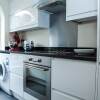 Отель 1 Bedroom Apartment Close to Gloucester Road Station, фото 5