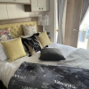 Отель Luxury Boutique Style Lodge With hot tub, фото 5