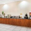 Отель Quality Inn At Town Center, фото 30