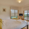 Отель Lazy Wave Beach House, фото 4
