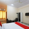 Отель OYO 48502 Shree Krishna Resort, фото 2