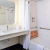 Отель Holiday Inn Hotel & Suites Overland Park - Convention Center, an IHG Hotel, фото 9