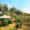 Отель OYO 13279 Hotel Jabali Palace, фото 10