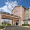 Отель Comfort Inn & Suites Near Lake Lewisville в Коринфе