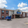 Отель Days Inn & Suites by Wyndham Cambridge, фото 1