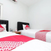 Отель OYO 1565 Palebon Residence, фото 18
