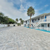Отель Beachside W/ Patio - Walk 3 Minutes To Waves 1 Bedroom Condo, фото 22