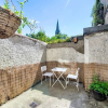 Отель Central Apartment With Private Courtyard Space, фото 14
