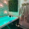 Отель By Neptune - Appartement Rustique Jacuzzi (Adults Only), фото 7