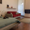 Отель Liszt Studios Holiday Home Apartment, фото 1