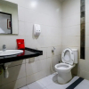 Отель RedDoorz Plus @ Banjarmasin Tengah, фото 19