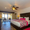 Отель Room in Holiday House - Hacienda Encantada-king Or Queen Beds-kitchenette!, фото 3