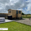 Отель On the Moor Shepherds Huts, фото 1