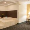 Отель Holiday Inn Express Hotel & Suites Canton, an IHG Hotel, фото 20