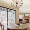 Отель Warm + Inviting 2br Winter Escape-perfectly Located Downtown 2 Bedroom Condo by RedAwning, фото 8
