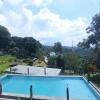 Отель Villa Eco Resort Puncak, Mountain View,Private Pool,and Kitchen, фото 12