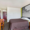 Отель Super 8 by Wyndham South Boston VA, фото 3