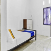 Отель SPOT ON 90742 Kinanthy Homestay Syariah, фото 12