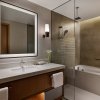 Отель Doubletree By Hilton Sharjah Waterfront Hotel & Suites, фото 32