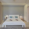 Отель Stunning Apartment in a Central Location With Views, фото 9