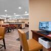 Отель TownePlace Suites Indianapolis Airport, фото 18