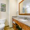 Отель Comfort Inn & Suites Van Buren - Fort Smith, фото 10