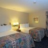 Отель Regency Inn & Suites West Springfield, фото 4