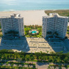 Отель Chic High-rise W/ Gulf Views, Pool & Hot Tub 2 Bedroom Condo, фото 16