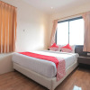 Отель SUPER OYO Capital O 141 Fatmawati Cozy Residence, фото 16