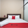 Отель RedDoorz near Eka Hospital BSD City, фото 2