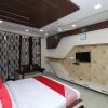 Отель Oyo 16391 Mangalam Palace, фото 24