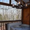 Отель Bear Creek Lodge Cabin Resort, фото 9