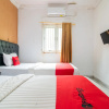 Отель RedDoorz Syariah near Transmart Padang, фото 4