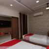 Отель OYO 13169 Hotel Impact, фото 3